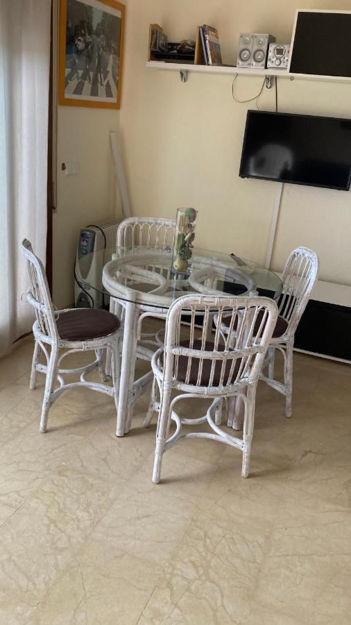 Apartamento L' Escala Kültér fotó